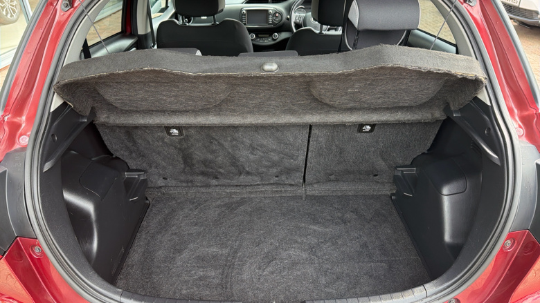Toyota Yaris 1.5 Hybrid Y20 5dr CVT [Bi-tone] Hybrid Hatchback